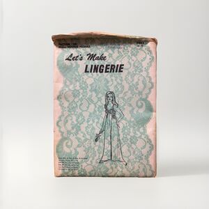 1970 Vtg Let's Make Lingerie Pattern 530 Uncut Hostess Pajama Size 32 34 36 A B